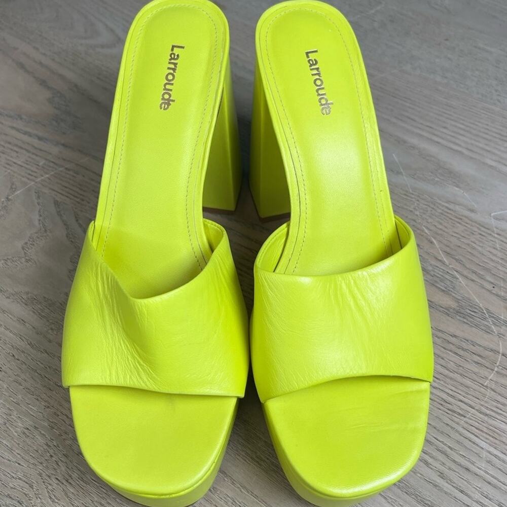 Larroude The Dolly Platform Mule Lemon Yellow Leather Chunky Heels Womens Size 9 - Picture 9 of 10